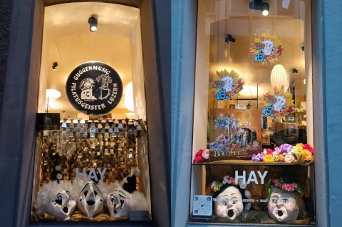 Grinden und Kleider für Deko